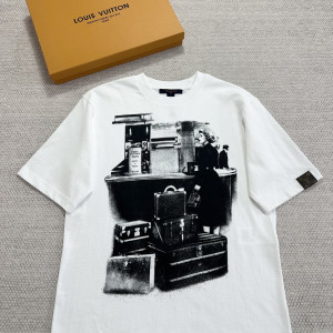 LV 빈티지 여행 프린트 티셔츠