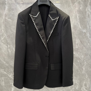 MQ 수제 리벳 블랙 수트 자켓